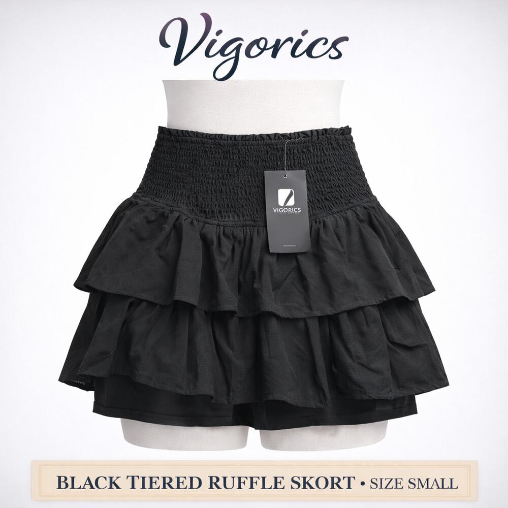 Vigorics Black Tiered Ruffle Skort Small NWT Smocked Waist Athletic Tennis Skort